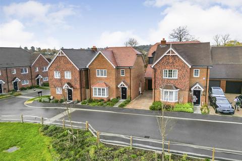 Barty Way, Thurnham, Maidstone 3 bed detached house for sale