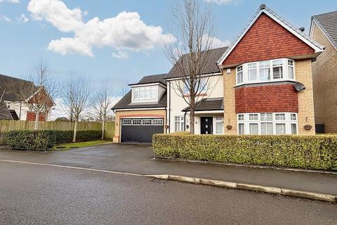 Malkins Wood Lane, Manchester M28 5 bed property for sale