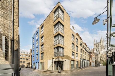 Winchester Square, London SE1 1 bed flat for sale
