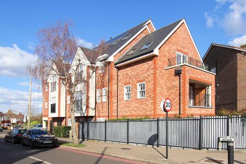 Carmilla Court, Wickham Road, Shirley 2 bed flat for sale