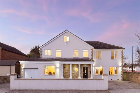 The Poplars, Leeds LS16 5 bed detached house for sale