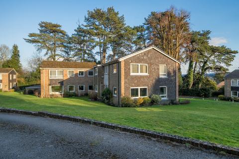 Elmleigh Court, Elmleigh, Midhurst... 2 bed flat for sale