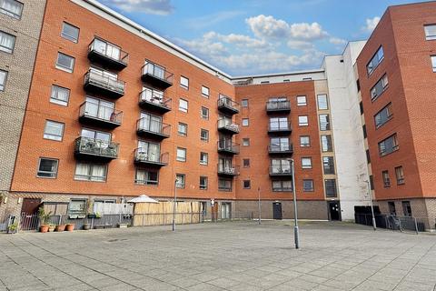 Cam Road, London 1 bed apartment for sale
