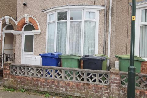 Bottom Flat Dolphin street... 2 bed flat for sale