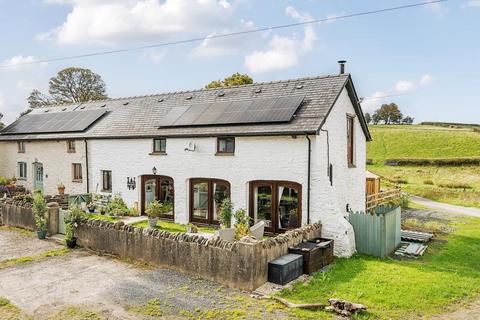 Nr. Trecastle,  Brecon,  Powys,  LD3 2 bed semi