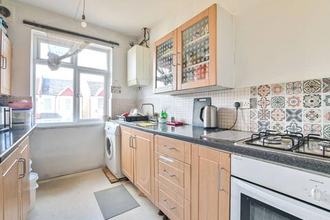 Swinderby Road, Wembley, HA0 5 bed semi
