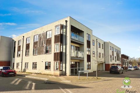 Greenlands Road, Basingstoke... 2 bed flat for sale