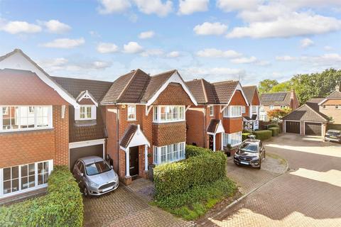 Furze Close, Horley, Surrey 3 bed terraced house for sale