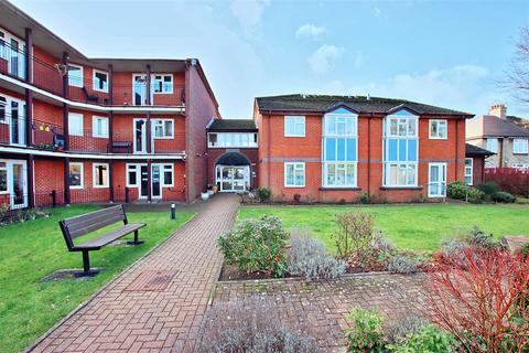 Fairbanks Lodge,Furzehill Road... 1 bed flat for sale