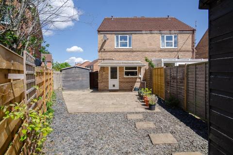 2 bedroom semi-detached house for sale