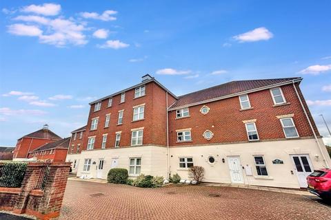 Salvador Close, Eastbourne 1 bed flat for sale