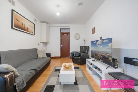 Kimberley Gardens, Haringey 2 bed flat for sale