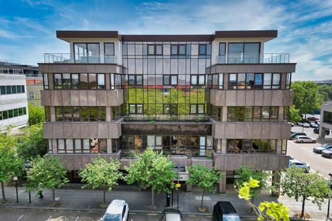 Silbury Boulevard, Milton Keynes MK9 1 bed flat for sale