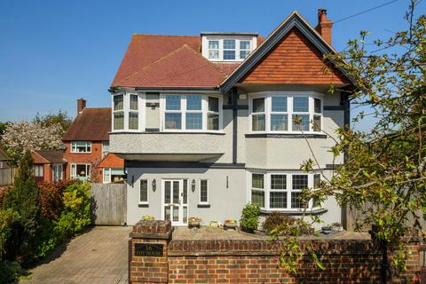Bathurst Road, Folkestone, CT20 6 bed detached house for sale