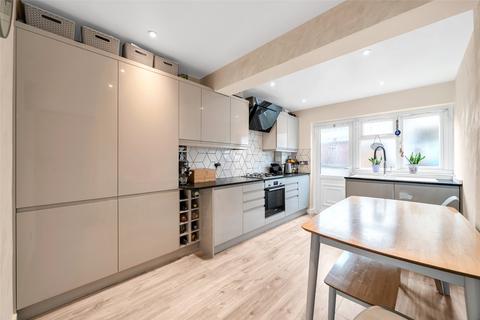 Ingram Road, Dartford, Kent, DA1 3 bed end of terrace house for sale
