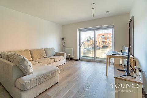 Fairfax Drive, Prospects Place, SS0 2 bed flat for sale