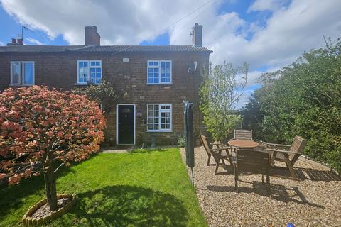 NO CHAIN at Hollies Cottage in... 3 bed semi