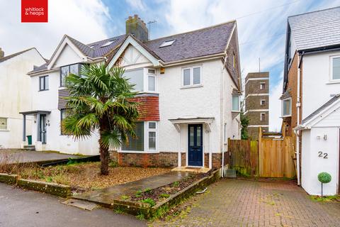 Maple Gardens, Hove 5 bed semi