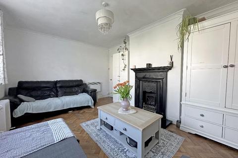 Chelsham Close, Warlingham, Surrey... 1 bed maisonette for sale