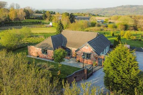 High Lane, Stockport SK6 6 bed detached house for sale