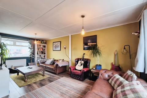 Woodlea Grove, North Yorkshire YO26 3 bed semi