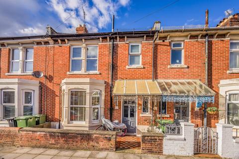 Milton Park Avenue, Hampshire PO4 3 bed terraced house for sale