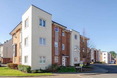 Barber Road, Basingstoke, RG22 4EY 2 bed flat for sale