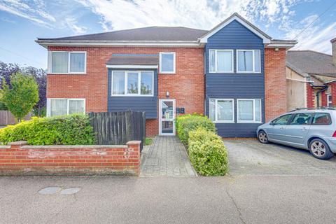 Shakespeare Avenue, Westcliff