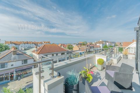 Fitzroy Road, Whitstable CT5 3 bed apartment for sale