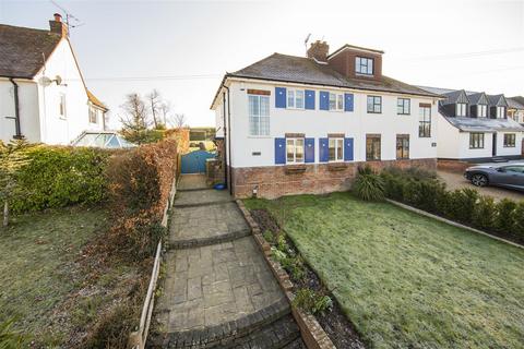 St. Martins Drive, Dartford DA4 3 bed semi