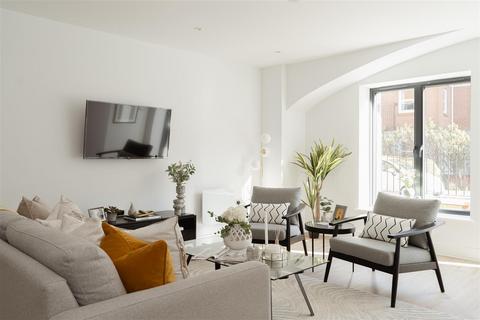 Roebuck Close, Reigate 1 bed apartment for sale