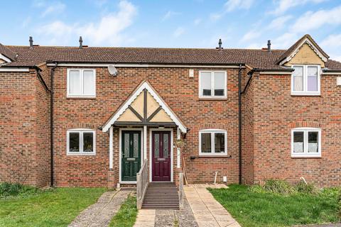 Kelham Hall Drive, Wheatley, OX33 2 bed terraced house for sale