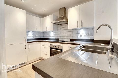 Carmania Circle, Milton Keynes 4 bed semi