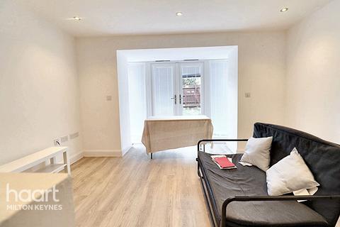 Carmania Circle, Milton Keynes 4 bed semi