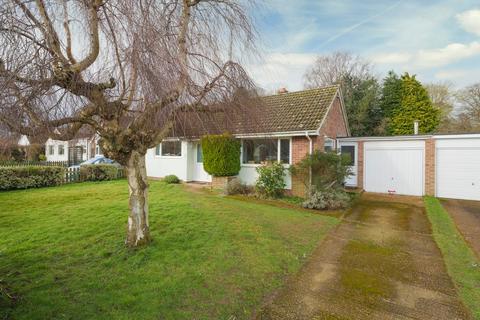 Hog Green, Elham, Canterbury, CT4 4 bed detached bungalow for sale