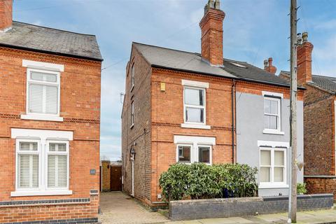 Wellington Street, Long Eaton NG10 3 bed semi