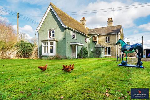 Kentford, Newmarket, Suffolk, CB8 6 bed detached house for sale