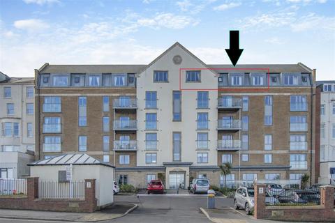119 North Marine Road, Scarborough 2 bed apartment for sale