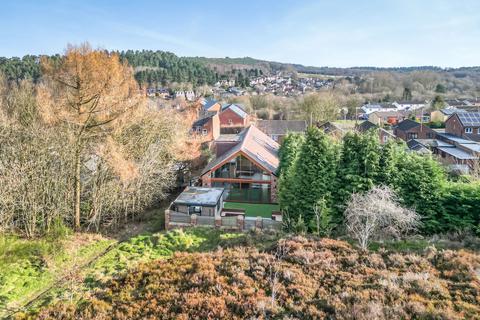 Rawnsley Road, Cannock WS12 3 bed detached house for sale
