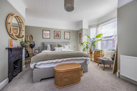 Oriel Road, Portsmouth PO2 3 bed terraced house for sale