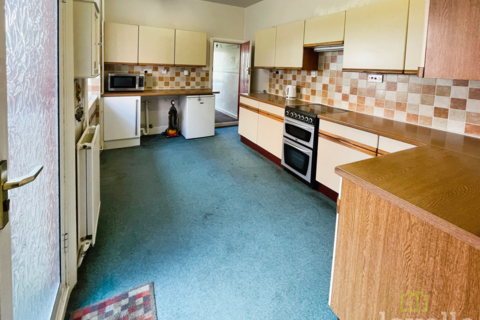 Lea Road, Gainsborough DN21 3 bed semi