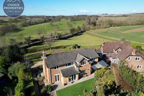 South Elkington, Louth LN11 4 bed detached house for sale
