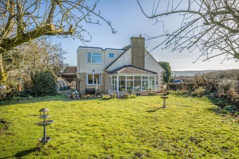 Dursley Road, Cambridge, Gloucester 3 bed detached house for sale
