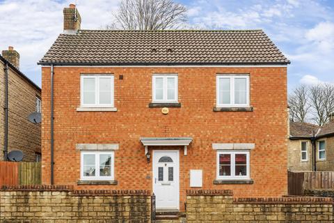Stonefield Court, Frome, BA11 3 bed detached house for sale