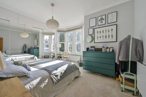 Leopold Road, Wimbledon, London, SW19 1 bed flat for sale