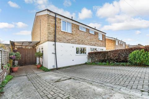 The Drive, Uckfield, East Sussex 2 bed semi
