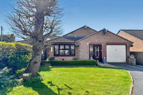 Jersey Park, Shaw, Swindon, SN5 4 bed bungalow for sale