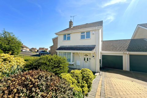 Garraways, Woodshaw, Royal Wootton... 3 bed link detached house for sale