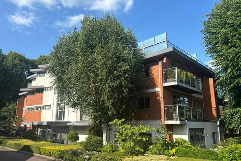 The Cloisters, Rickmansworth... 2 bed apartment for sale
