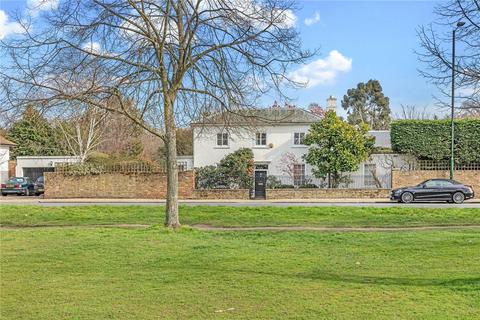 Upper Ham Road, Richmond, TW10 4 bed detached house for sale